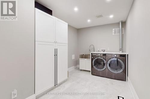 225 Dunview Avenue, Toronto C14, ON - Indoor Photo Showing Laundry Room