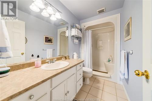 77 Crosswinds, Kingsville, ON - Indoor Photo Showing Bathroom