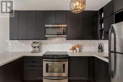 921 - 2261 Lake Shore Boulevard W, Toronto, ON - Indoor Photo Showing Kitchen With Stainless Steel Kitchen