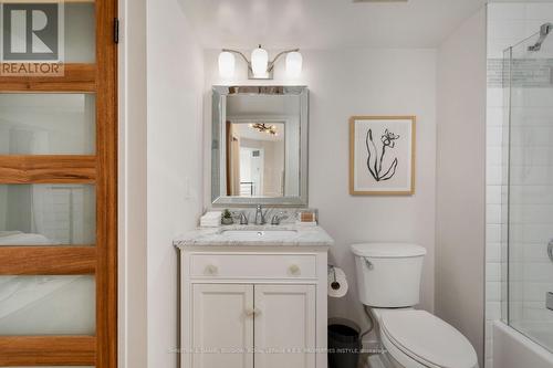 921 - 2261 Lake Shore Boulevard W, Toronto, ON - Indoor Photo Showing Bathroom