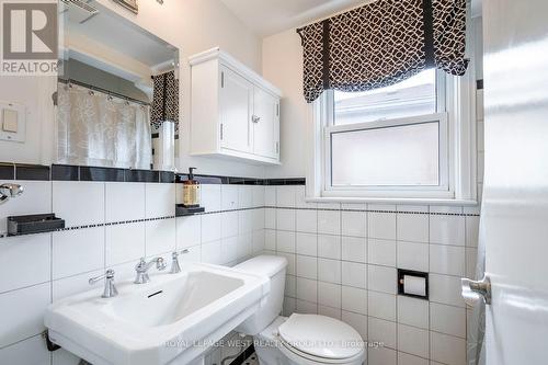 12 Kirk Bradden Road E, Toronto (Stonegate-Queensway), ON - Indoor Photo Showing Bathroom