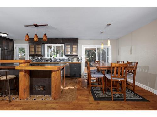 325 4Th Avenue, Kimberley, BC - Indoor Photo Showing Dining Room