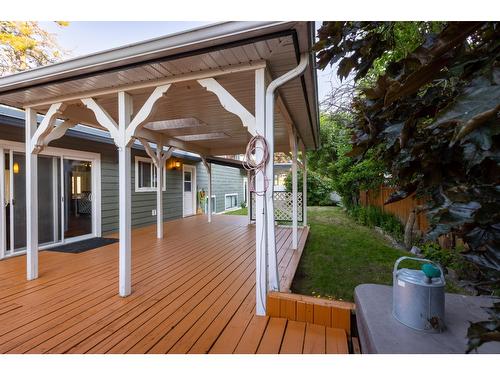 325 4Th Avenue, Kimberley, BC - Outdoor With Deck Patio Veranda