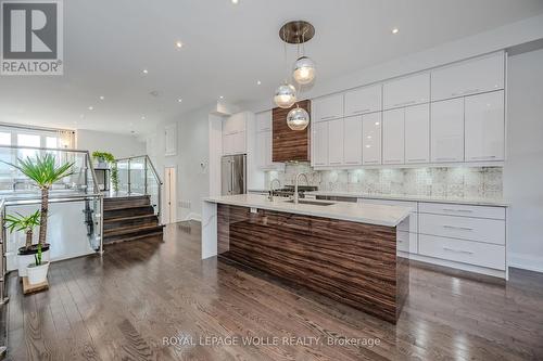 98A Galbraith Avenue, Toronto E03, ON - Indoor Photo Showing Kitchen With Upgraded Kitchen