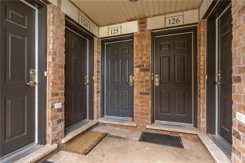 2441 Greenwich Drive|Unit #125, Oakville, ON - Outdoor With Exterior