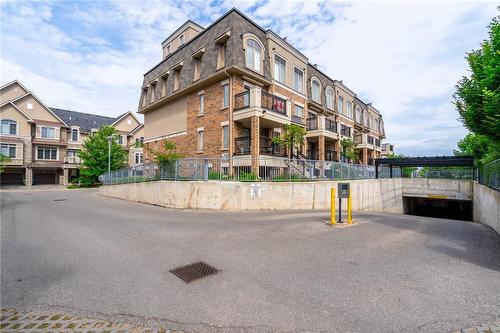 2441 Greenwich Drive|Unit #125, Oakville, ON - Outdoor With Facade