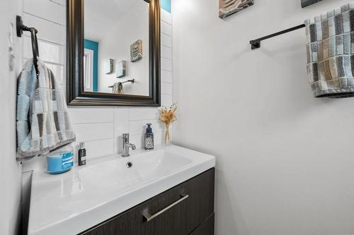 120 Quigley Road|Unit #55, Hamilton, ON - Indoor Photo Showing Bathroom