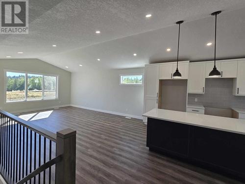 7220 Hillu Road, Prince George, BC - Indoor Photo Showing Kitchen