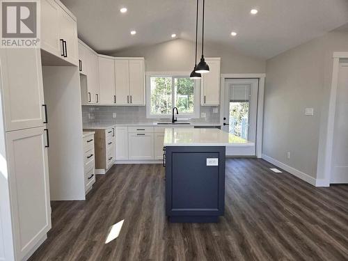 7220 Hillu Road, Prince George, BC - Indoor Photo Showing Kitchen