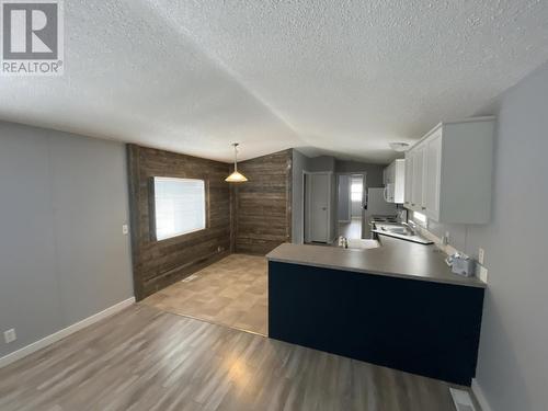 7001 S 253 Road, Fort St. John, BC - Indoor Photo Showing Kitchen