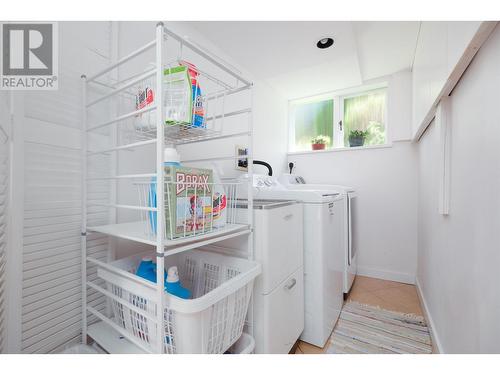 1829 Sw Marine Drive, Vancouver, BC - Indoor Photo Showing Laundry Room