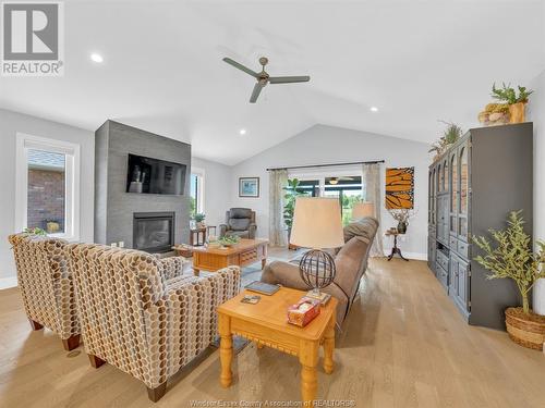 42 York Boulevard, Kingsville, ON - Indoor Photo Showing Living Room With Fireplace