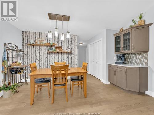 42 York Boulevard, Kingsville, ON - Indoor Photo Showing Dining Room