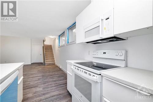 815 Norton Avenue Unit#B, Ottawa, ON - Indoor Photo Showing Kitchen