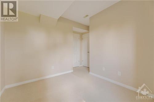 340 London Terrace, Ottawa, ON - Indoor Photo Showing Other Room