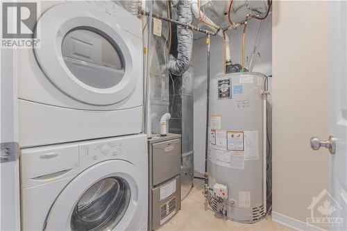 340 London Terrace, Ottawa, ON - Indoor Photo Showing Laundry Room