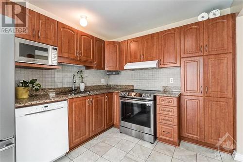 1488 Corsham Avenue, Ottawa, ON - Indoor Photo Showing Kitchen