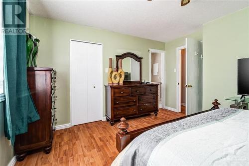 1488 Corsham Avenue, Ottawa, ON - Indoor Photo Showing Bedroom