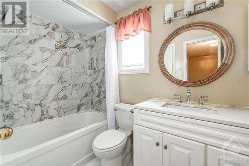 1488 Corsham Avenue, Ottawa, ON - Indoor Photo Showing Bathroom