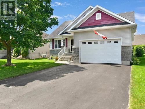 33 Wildwood Crescent, Brockville, ON - Outdoor With Facade