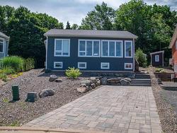 72 Carriageway Court  Wolfville, NS B4P 2N1