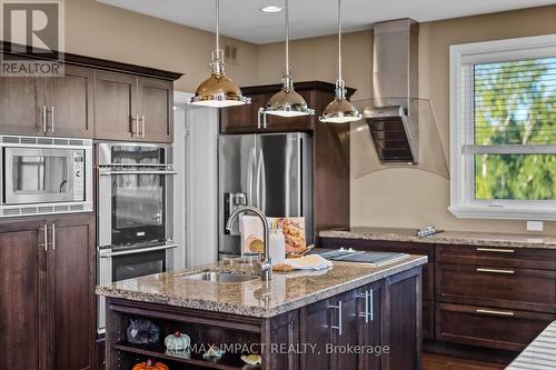 263 Lakeshore Road, Brighton, ON - Indoor Photo Showing Kitchen