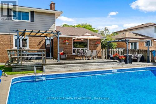 40 Gaspare Drive, Port Colborne, ON - Outdoor With In Ground Pool With Deck Patio Veranda