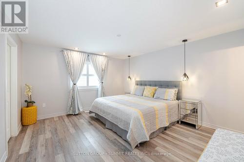 9 Santa Barbara Lane, Hamilton, ON - Indoor Photo Showing Bedroom