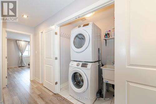 9 Santa Barbara Lane, Hamilton, ON - Indoor Photo Showing Laundry Room