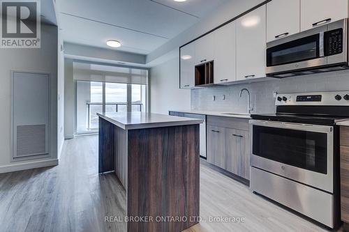 1101 - 49 Walnut Street S, Hamilton (Corktown), ON - Indoor Photo Showing Kitchen