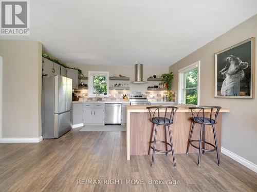 5 Esther Anne Drive, Orillia, ON - Indoor Photo Showing Kitchen