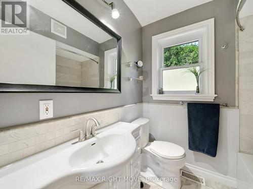 5 Esther Anne Drive, Orillia, ON - Indoor Photo Showing Bathroom