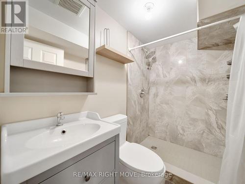 5 Esther Anne Drive, Orillia, ON - Indoor Photo Showing Bathroom