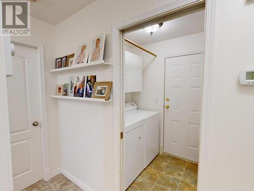 4363 Georgia Cres, Powell River, BC - Indoor Photo Showing Laundry Room