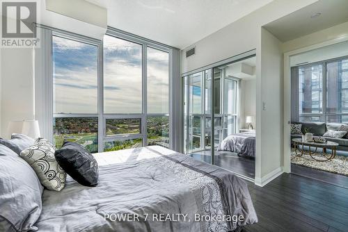 1709 - 5025 Four Springs Avenue, Mississauga, ON - Indoor Photo Showing Bedroom