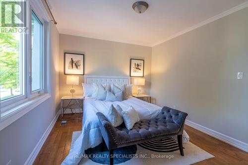 2165 Meadowbrook Road, Burlington, ON - Indoor Photo Showing Bedroom