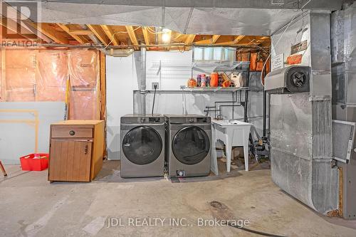 111 Morton Way, Brampton, ON - Indoor Photo Showing Laundry Room