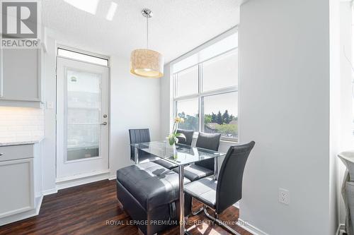 205 - 2199 Sixth Line, Oakville, ON - Indoor Photo Showing Dining Room