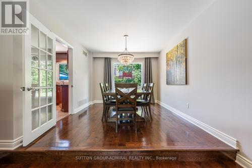 1370 Lancaster Drive, Oakville, ON - Indoor Photo Showing Dining Room