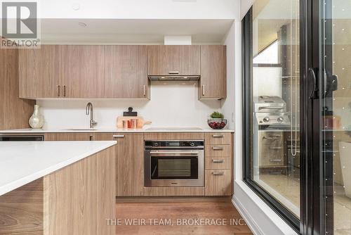 202 - 1100 Kingston Road, Toronto E06, ON - Indoor Photo Showing Kitchen