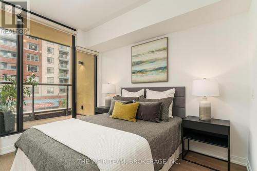 202 - 1100 Kingston Road, Toronto (Birchcliffe-Cliffside), ON - Indoor Photo Showing Bedroom