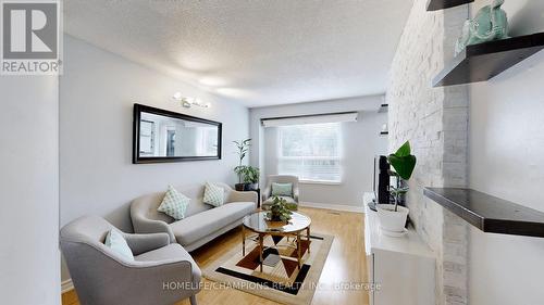 36 Whispering Willow Pathway, Toronto (Malvern), ON - Indoor Photo Showing Living Room