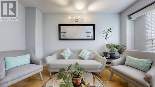 36 Whispering Willow Pathway, Toronto (Malvern), ON - Indoor Photo Showing Living Room