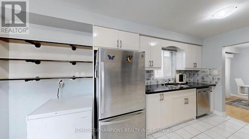 36 Whispering Willow Pathway, Toronto (Malvern), ON - Indoor Photo Showing Kitchen With Stainless Steel Kitchen With Double Sink