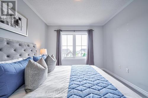 85 Payne Crescent, Aurora, ON - Indoor Photo Showing Bedroom