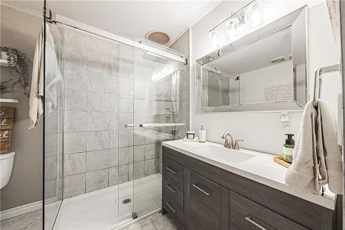 107 Woodhill Road, Hamilton, ON - Indoor Photo Showing Bathroom