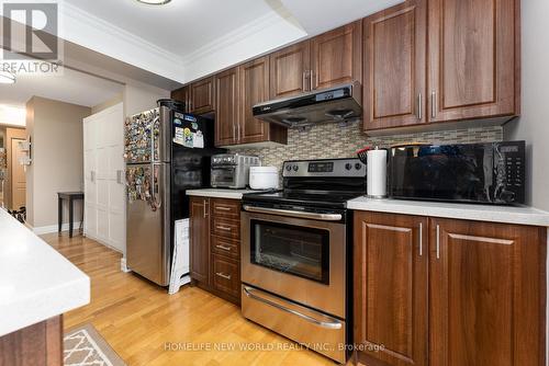 1110 - 5418 Yonge Street, Toronto, ON - Indoor Photo Showing Kitchen