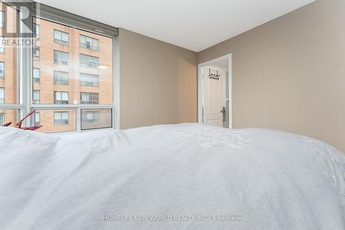 1110 - 5418 Yonge Street, Toronto (Willowdale West), ON - Indoor Photo Showing Bedroom