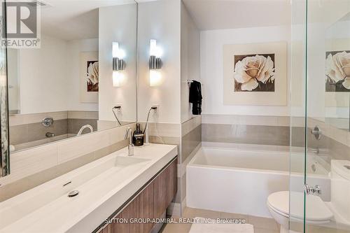 208 - 390 Cherry Street, Toronto C08, ON - Indoor Photo Showing Bathroom