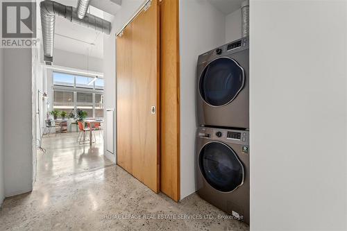 1026 - 155 Dalhousie Street, Toronto C08, ON - Indoor Photo Showing Laundry Room
